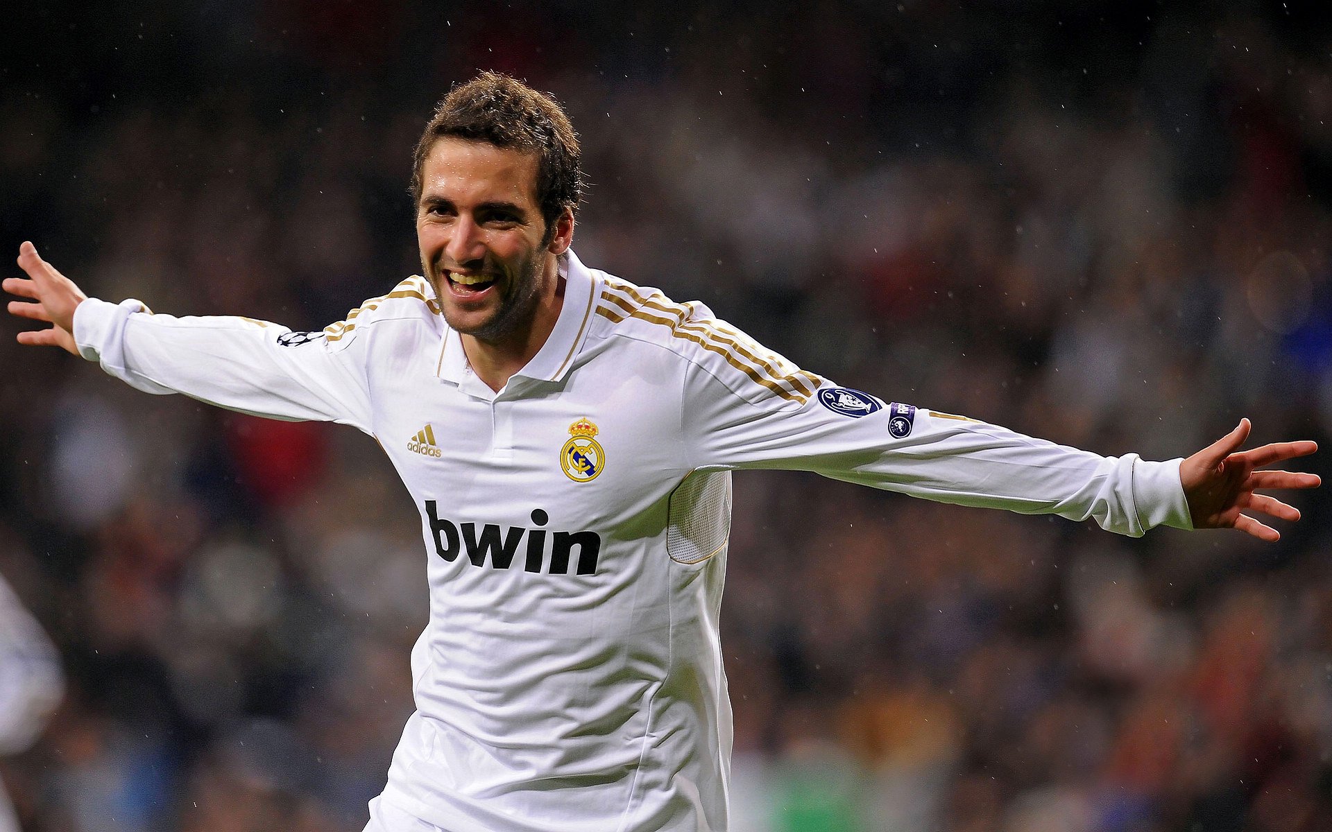 开云官方-德国马术队在2024年国际马术联合会障碍赛世界巡回赛中获得团体第六名，展现出色表现。